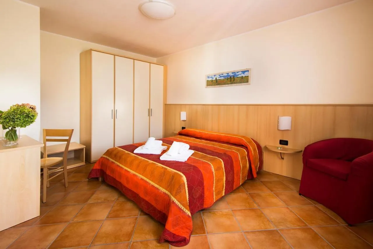 Residence Corte Camaldoli Garda  Aparthotel Garda (Verona)
