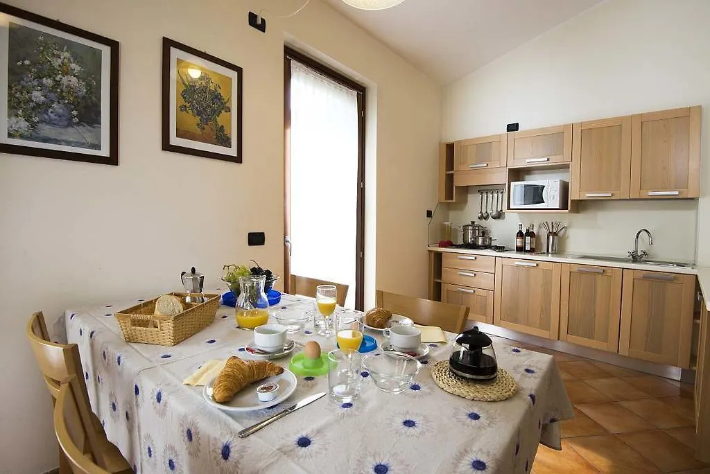 Residence Corte Camaldoli Garda
