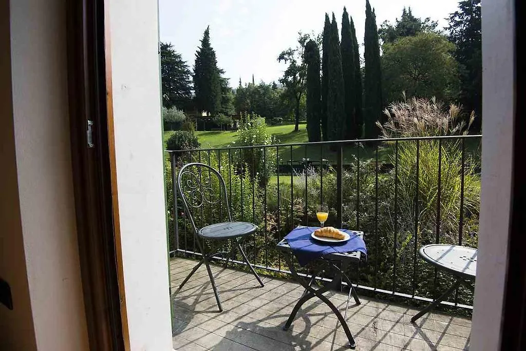 *** Aparthotel Residence Corte Camaldoli Garda  Italien